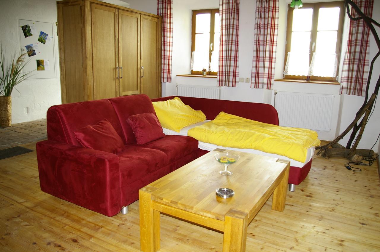 Ferienwohnung Zum Kapuziner Poysdorf Exterior foto